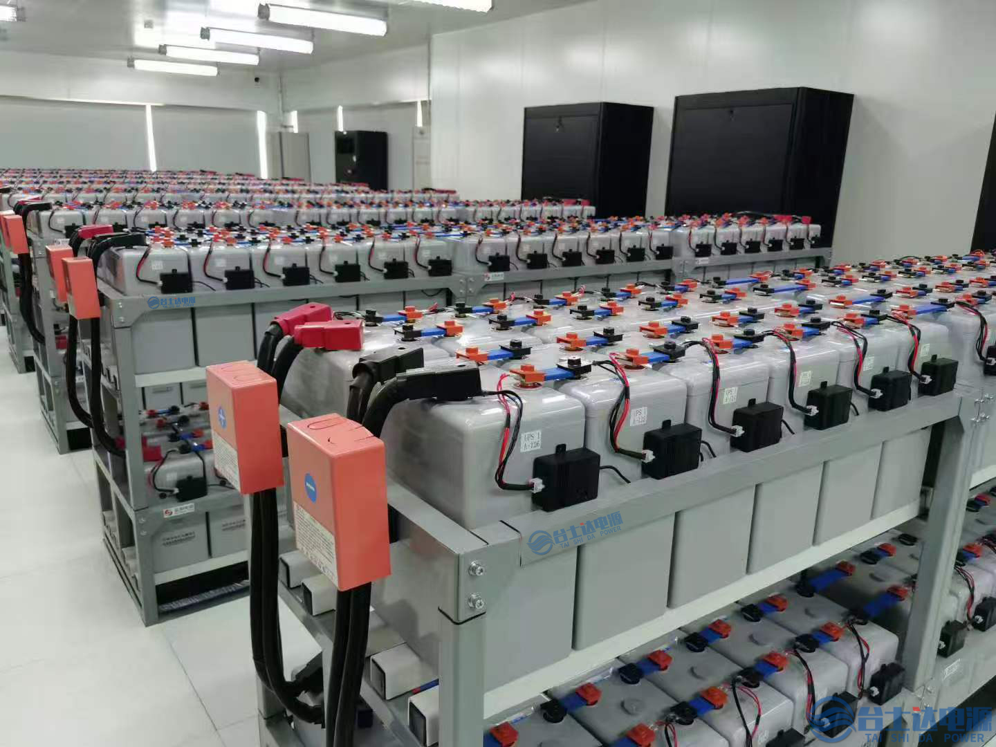 怎样判断UPS蓄电池需要更换？